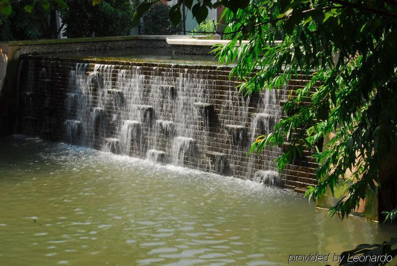 Crowne Plaza Hangzhou Xanadu Resort מראה חיצוני תמונה