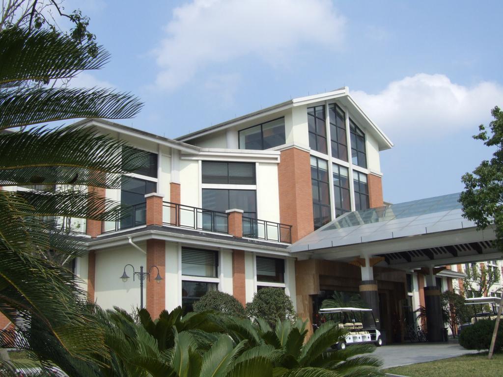 Crowne Plaza Hangzhou Xanadu Resort מראה חיצוני תמונה